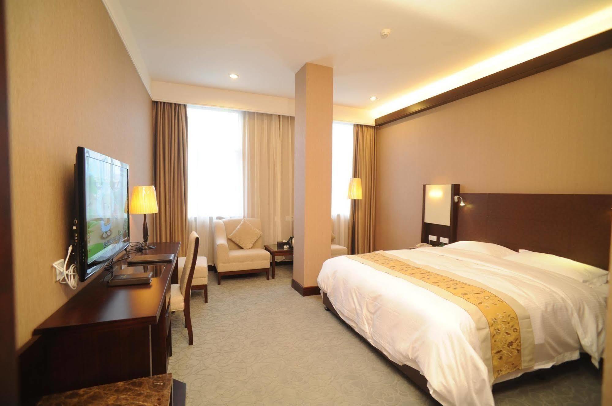 Golden Dragonball Hotel Guilin Zimmer foto